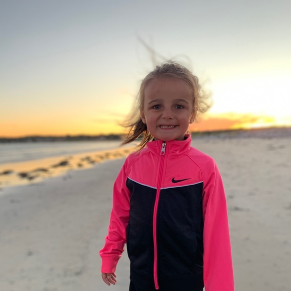 Meet your Posher, Sarah - Picture 3 of 5